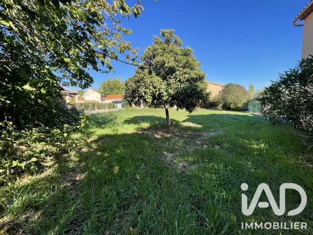 Vente  Terrain de 1062 m² au Muy 245 000 euros Réf: SFN-2136723