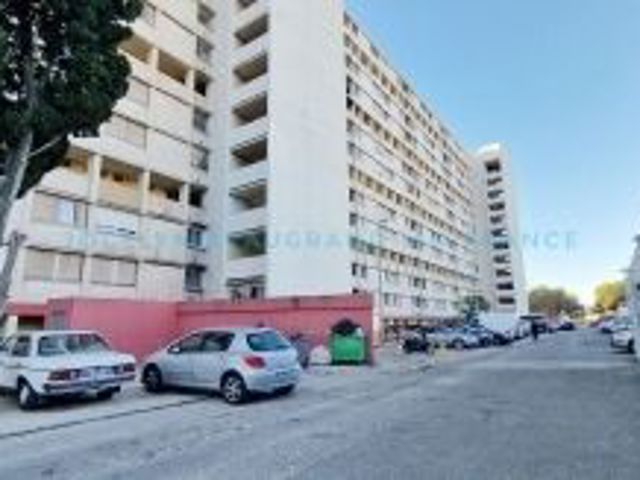 Vente  Appartement F3  de 58 m² à Toulon 55 000 euros Réf: SFN-2130490