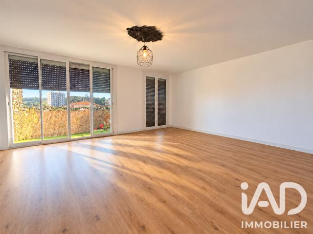Vente  Appartement F3  de 78 m² à Toulon 154 500 euros Réf: SFN-2040719
