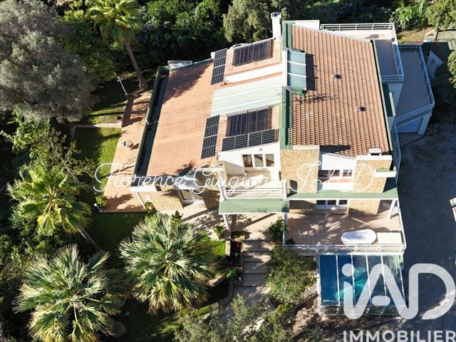 Vente  Maison de 292 m² à Sanary 1 790 000 euros Réf: SFN-1980269
