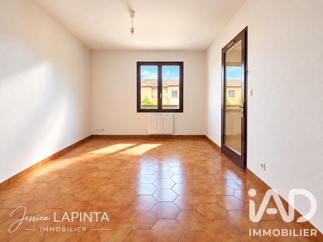 Vente  Appartement F2  de 40 m² à Six-Fours 185 000 euros Réf: SFN-2141991