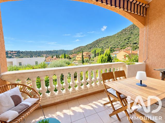 Vente  Appartement T3  de 51 m² au Lavandou 360 000 euros Réf: SFN-2142246