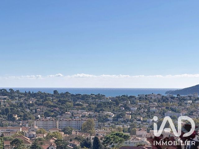 Vente  Appartement T3  de 66 m² à Toulon 339 000 euros Réf: SFN-2142554