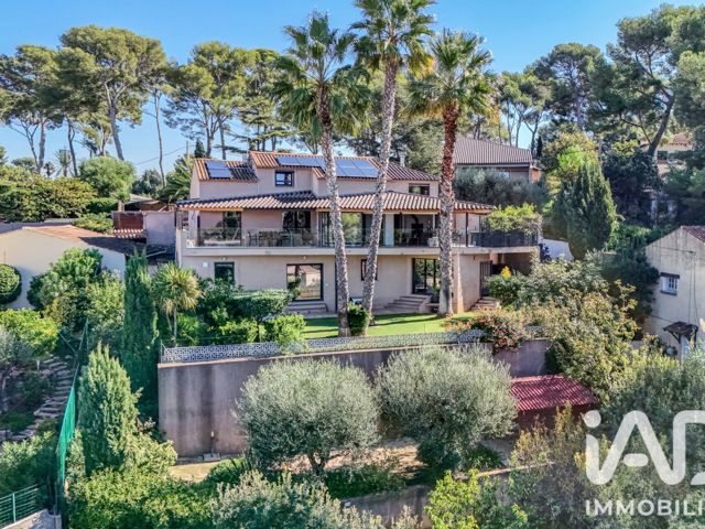 Vente  Maison de 295 m² à Sanary 2 400 000 euros Réf: SFN-2141578