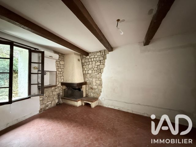 Vente  Appartement F3  de 67 m² à Cabasse 99 000 euros Réf: SFN-2136787