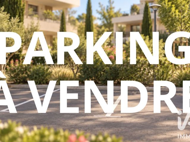 Vente  Garage de 36 m² à Roquebrune sur Argens 41 500 euros Réf: SFN-2146692