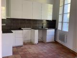 Location  Appartement T4  de 71 m² à La Seyne 1 090 euros