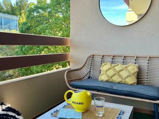 Location Vacances,  Appartement T3  pour 4 personnes à Sanary Centre