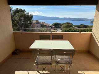 Location Vacances,  Appartement F3  pour 6 personnes à Saint Mandrier Pin Rolland