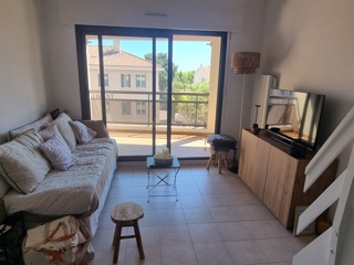 Location Vacances,  Appartement T3  pour 5 personnes à Sanary Centre