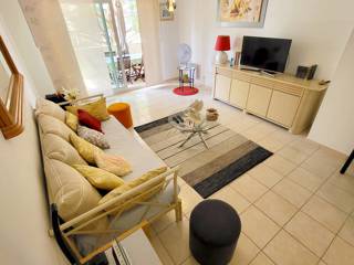 Location Vacances,  Appartement T3  pour 5 personnes à Six-Fours La Coudoulière