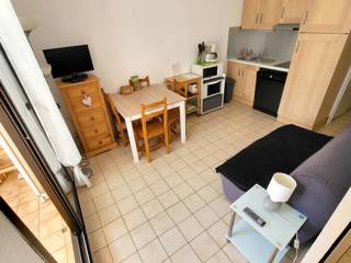 Location Vacances,  Appartement T3  pour 4 personnes à Six-Fours