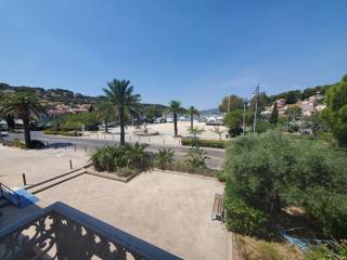 Location Vacances,  Appartement F4  pour 4 personnes à Saint Mandrier Village