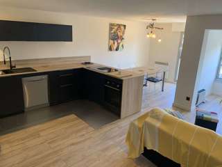 Location Vacances,  Appartement T3  pour 4 personnes à Six-Fours Le Brusc