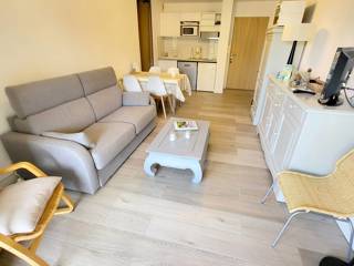 Location Vacances,  Appartement T2  pour 2 personnes à Six-Fours