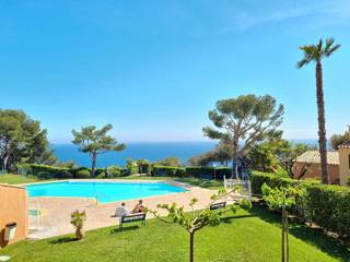 Location Vacances,  Appartement T2  pour 5 personnes à Saint Mandrier Pin Rolland