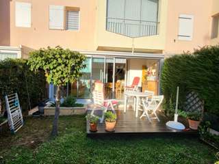 Location Vacances,  Appartement F2  pour 2 personnes à Six-Fours